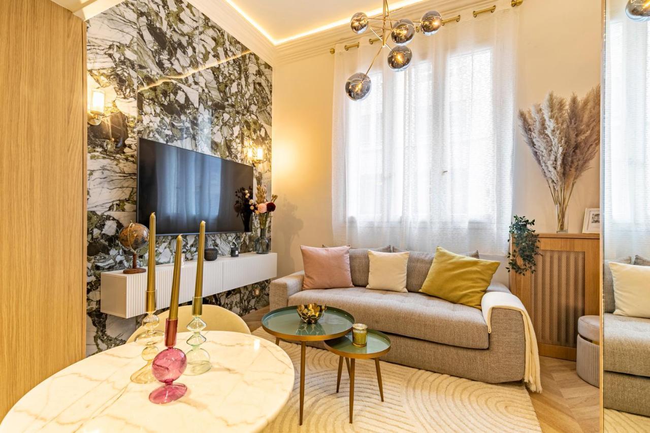 Le Studio Des Champs Elysees Paris Eksteriør bilde