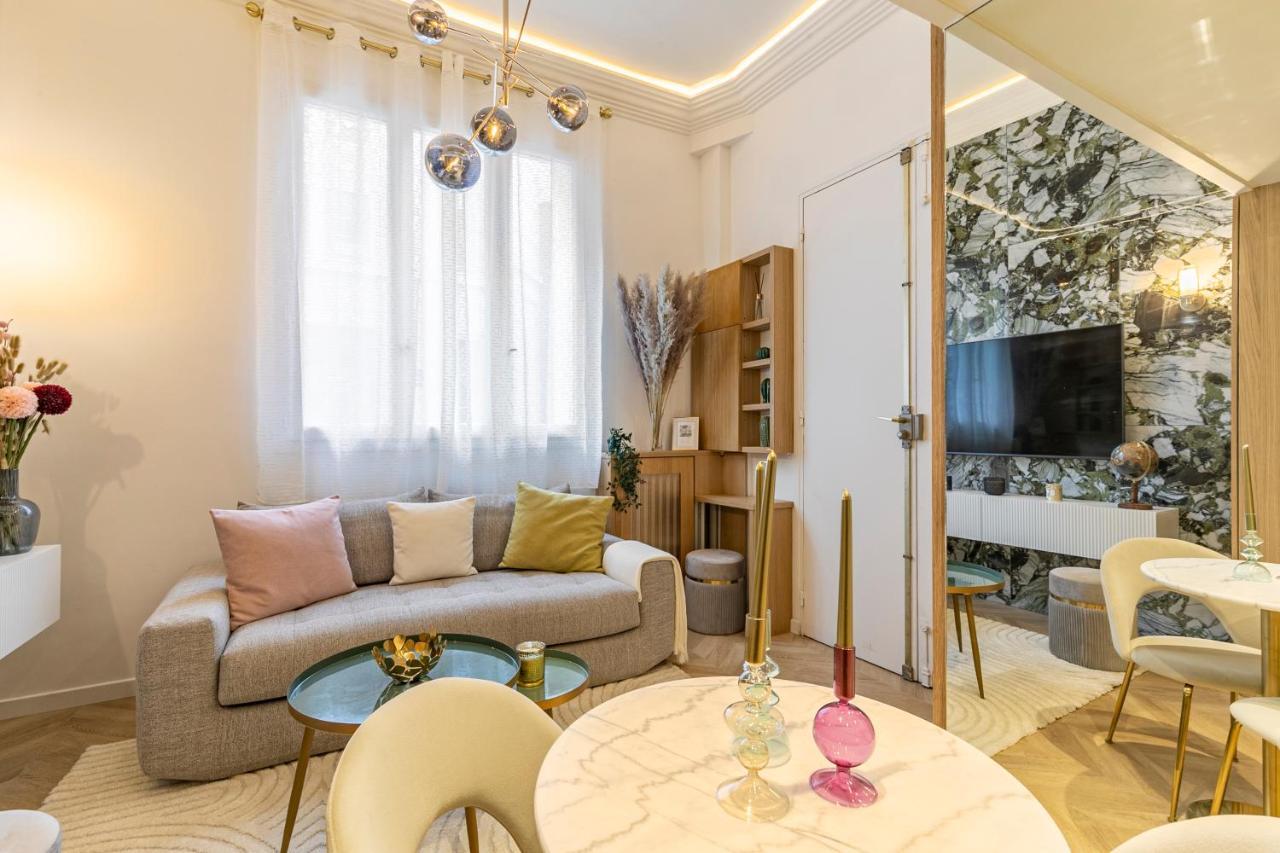 Le Studio Des Champs Elysees Paris Eksteriør bilde